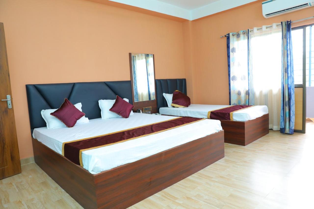 Krishna Shree Residency Hotel Guwahati Ngoại thất bức ảnh